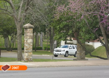 Memorial Museum Archway